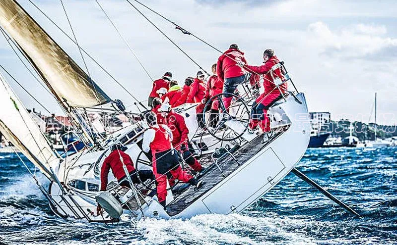 冲浪界的巅峰对决：极限运动的最高竞技场